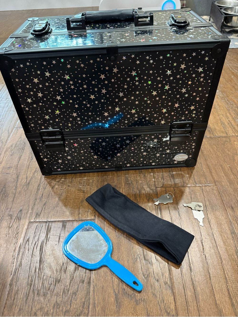 Black Star-Print Makeup Case with Locking Latches